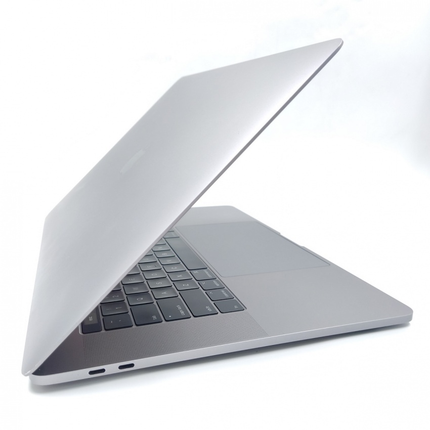 اپل مک بوک پرو 15 اینچ استوک MacBook Pro (15-inch, 2017) Core i7-7920HQ/16 GB/500 GB/4GB AMD Pro 560